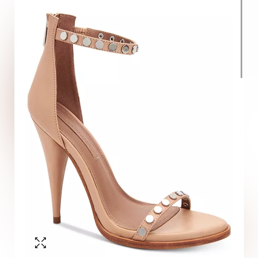 Bcbgmaxazaria nude studded Marie sandals size 8.5